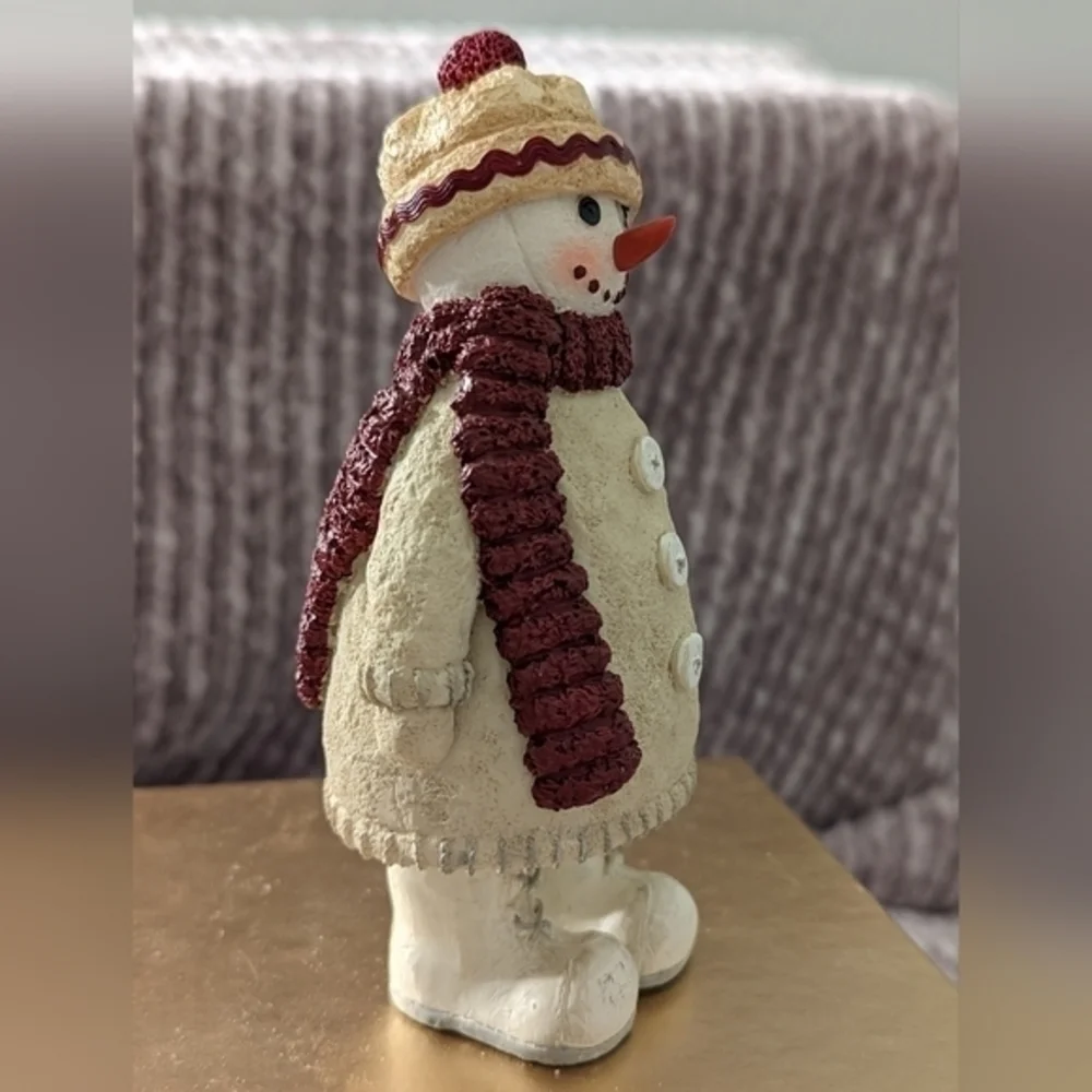 Vintage Snowperson With Boots,‎ Hat And Scarf Neutral Colors Resin Figurine 5